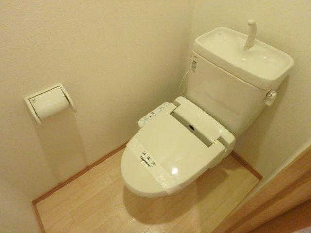 【トイレ】 | メゾン・クレール | 清潔感のあるトイレです