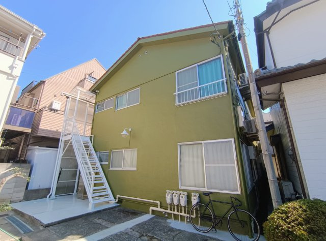 b.a.rの外観