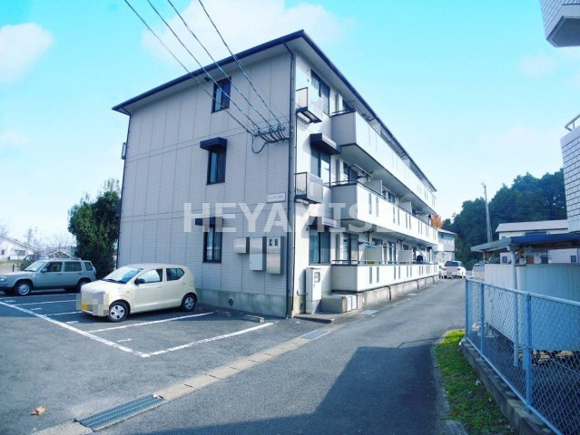 ホームタウン若葉Aの外観