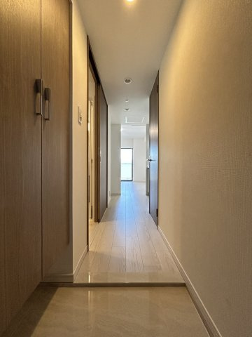 【玄関】ブリリアンクラス河原町（旧：LaSante河原町）