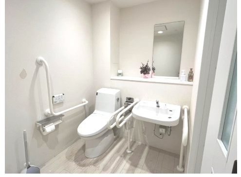 中京区龍池町　貸店舗のトイレ