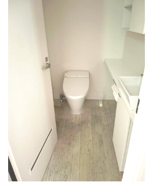 中京区龍池町　貸店舗のトイレ