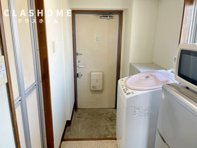パレス三宝　　刈谷市近郊の賃貸はクラスホーム刈谷店の玄関|同物件の別部屋になります。