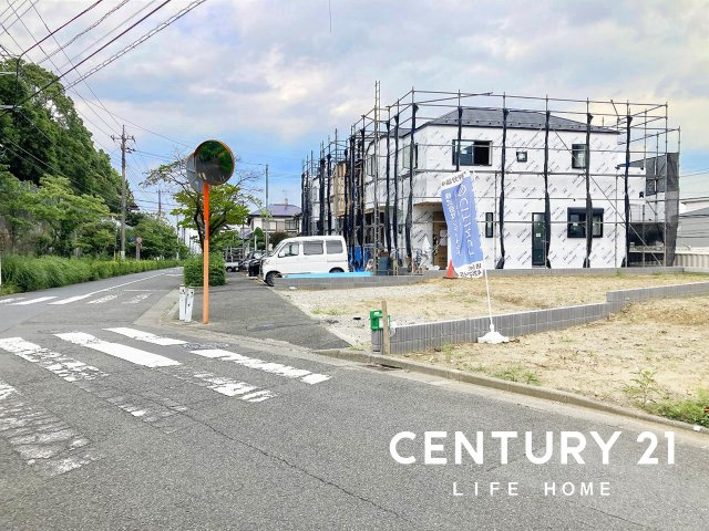 【前面道路含む現地写真】 | 小田急線「読売ランド前」新築戸建て