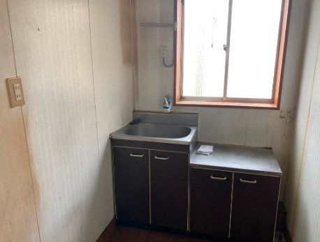 堺市美原区木材通　貸倉庫のキッチン|給湯あり☆