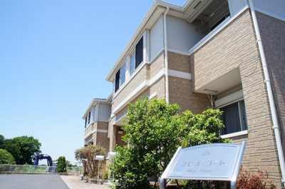 【外観】 | ブレス・コート | 外観も気になるポイント