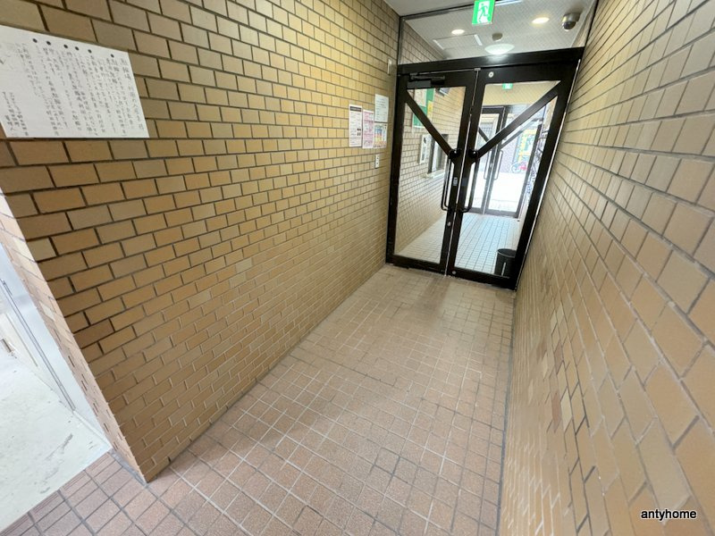 サンライズ野田阪神　仲介手数料無料のロビー