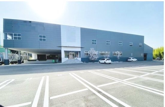 ラジルマ亀岡　貸倉庫の外観