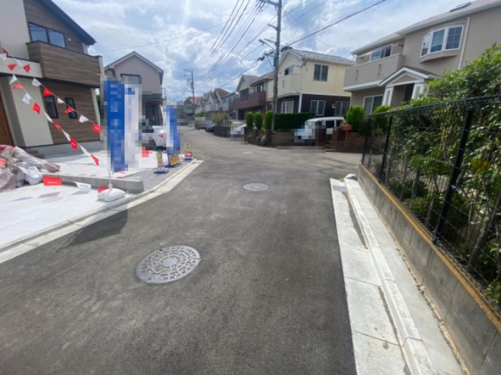 祝：成約済み　八王子市　石川町　新築戸建て　１期の前面道路含む現地写真|～仲介手数料無料☆八王子ひなた不動産～八王子市町石川町　新築戸建て
