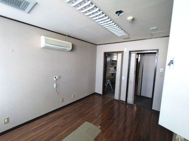 蒲郡市 旭町貸店舗の内装