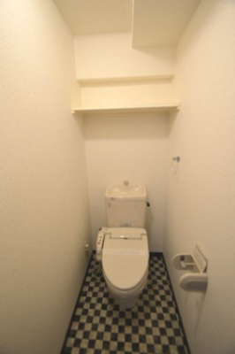 【トイレ】 | クロワサンス | 温水洗浄暖房便座完備