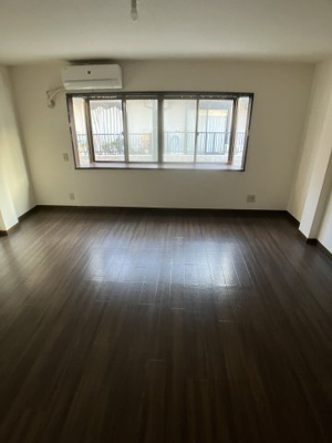 【居間・リビング】 | 北巣本ハイツ