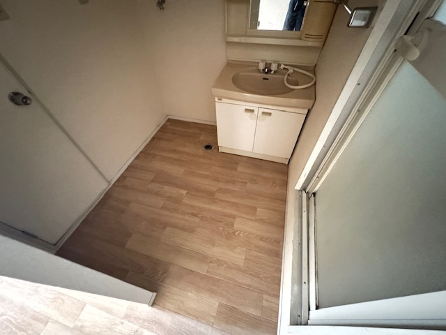 グランディール藤沢台の独立洗面台