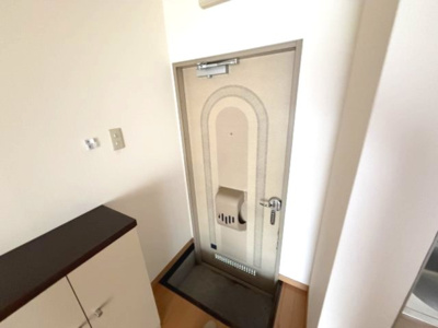 【玄関】 | タウニー佐藤