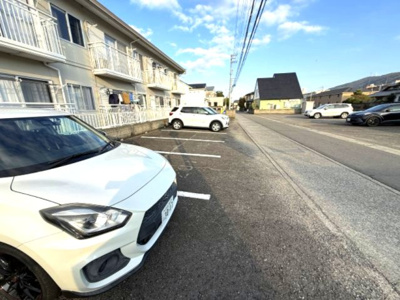 【駐車場】 | タウニー佐藤