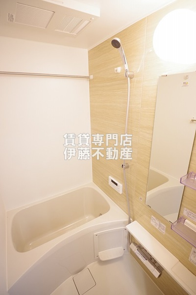 メイクス志賀本通の浴室