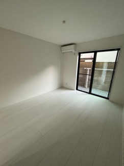 【居間・リビング】 | ビリーブ大津 | 陽当り良好