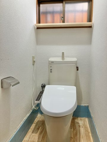 下宗岡戸建のトイレ