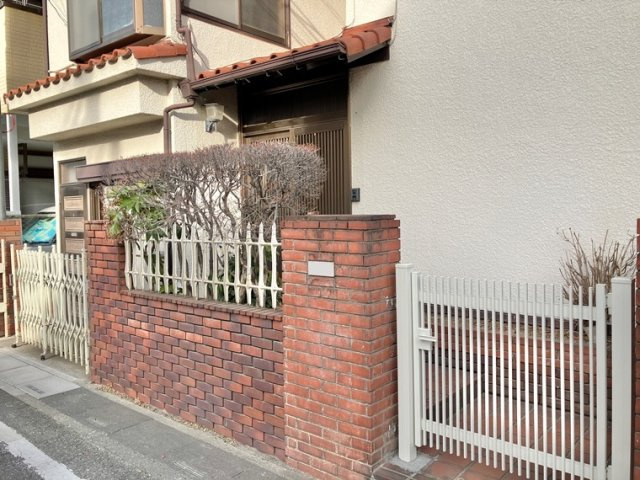 下宗岡戸建のエントランス