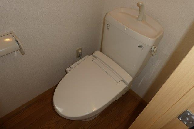 ソレイユ中島Aのトイレ|ウォシュレット