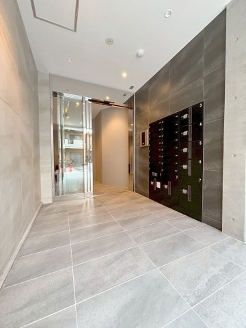 「防音マンション」VORT南常盤台レジデンスのエントランス|エントランスです