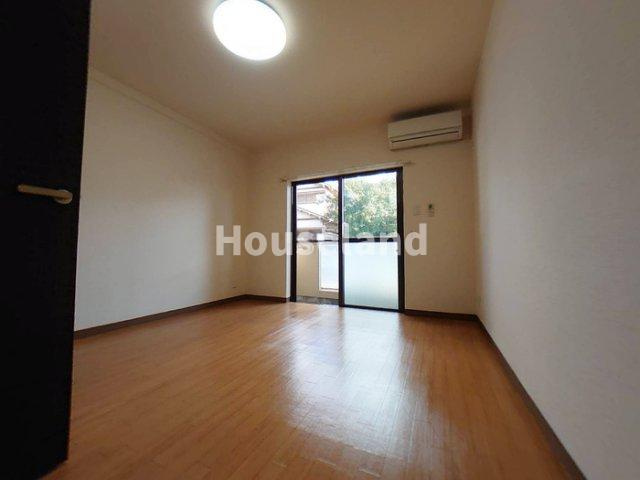 ヴィラ栄谷の洋室