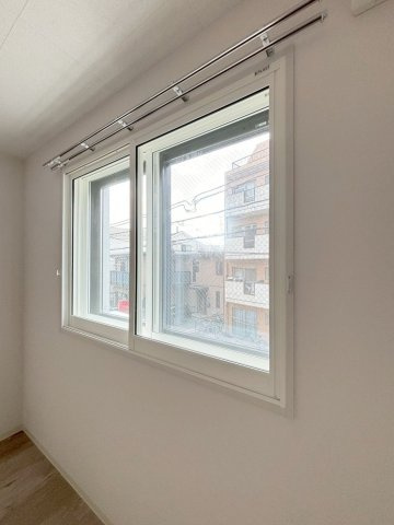 「防音マンション」VORT南常盤台レジデンスの設備|3重サッシの防音仕様です