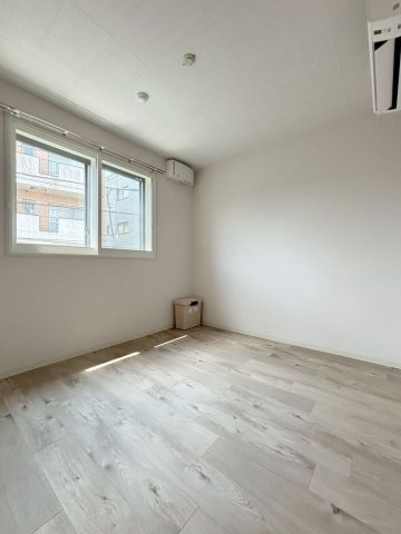 「防音マンション」VORT南常盤台レジデンスの居間・リビング|防音室は防音床、防音壁、防音天井となっており、まさに楽器を演奏するためにつくられた24時間楽器演奏可能の防音室です