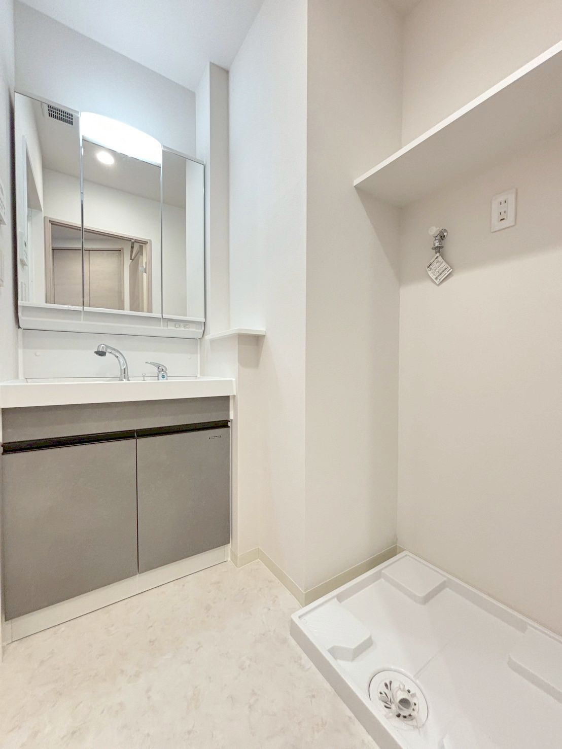 「防音マンション」VORT南常盤台レジデンスの洗面所|コンパクトで使いやすい洗面所