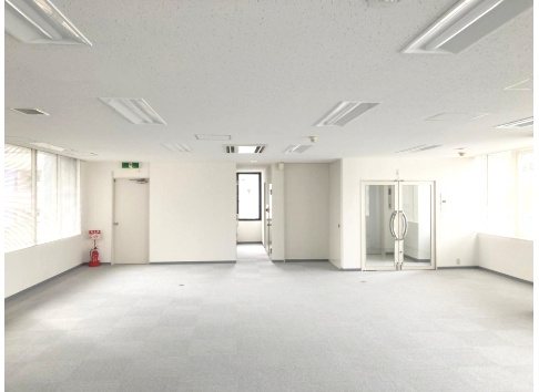 タカクラビルの内装