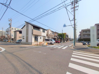 【前面道路含む現地写真】