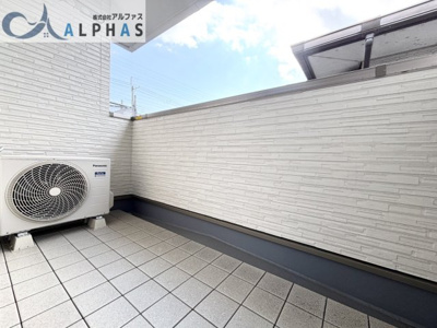 【バルコニー】 | 姫路市飾磨区上野田五丁目　新築戸建　６号地 | 広々としたインナーバルコニー♪