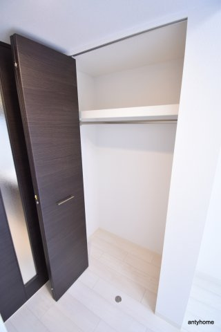 エステムコート大阪WESTⅡ　仲介手数料無料の収納