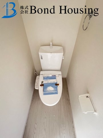 インナーガレージハウス　東二見3期　新築戸建のトイレ