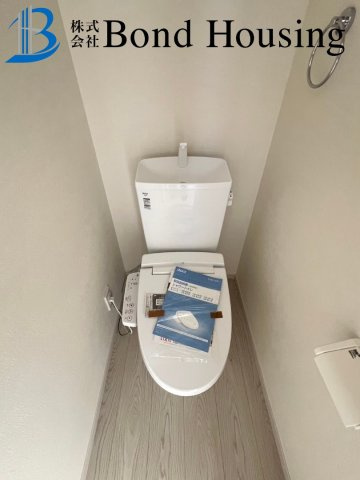 インナーガレージハウス　東二見3期　新築戸建のトイレ