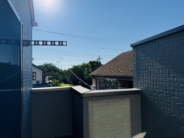 八王子市　富士見町　新築一戸建て　４期のバルコニー|～2部屋から出入り可能なバルコニーです～