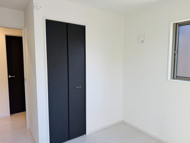 八王子市　富士見町　新築一戸建て　４期の収納|～収納力の高いクローゼット完備～