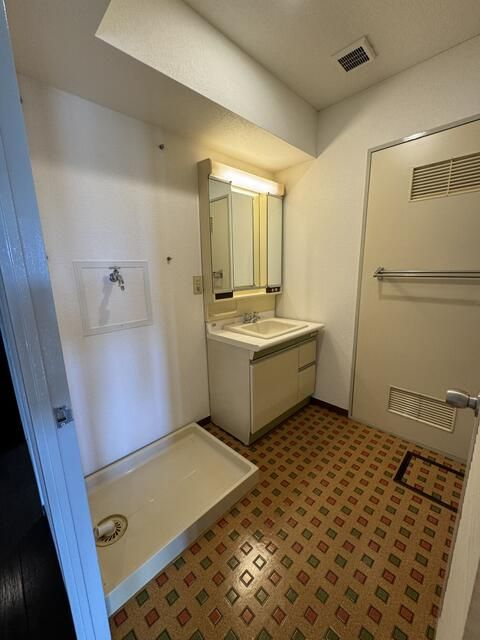 一橋学園ガーデニアの洗面所