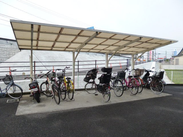 ニューシティ中須加Aのその他共用部分|駐輪場