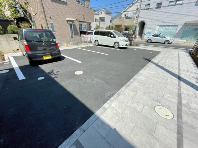 ラ・カーサ セレッソ イーストの駐車場|★敷地内駐車場★