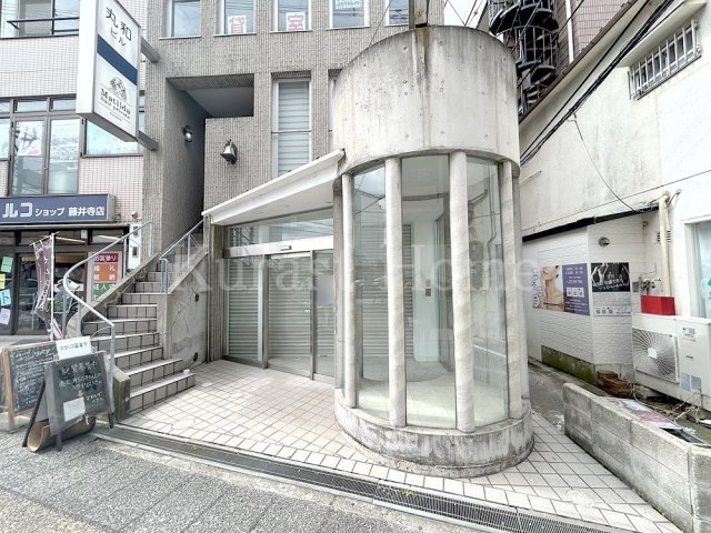 【エントランス】 | 岡2丁目路面テナント