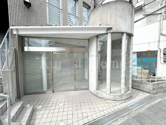 【エントランス】 | 岡2丁目路面テナント