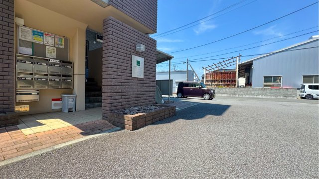 グリーンヒルズＷＥＳＴ　ＩＩのエントランス