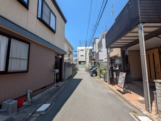 西京極中沢町の前面道路含む現地写真