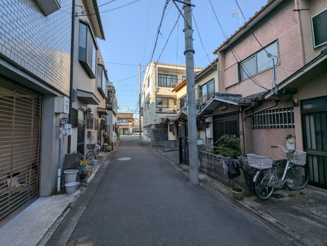 花園猪ノ毛町の前面道路含む現地写真
