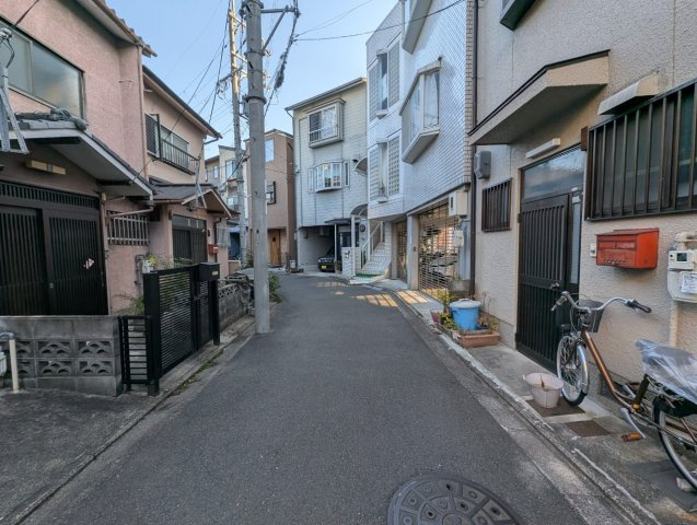 花園猪ノ毛町の前面道路含む現地写真