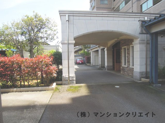 グローレ新田塚の外観