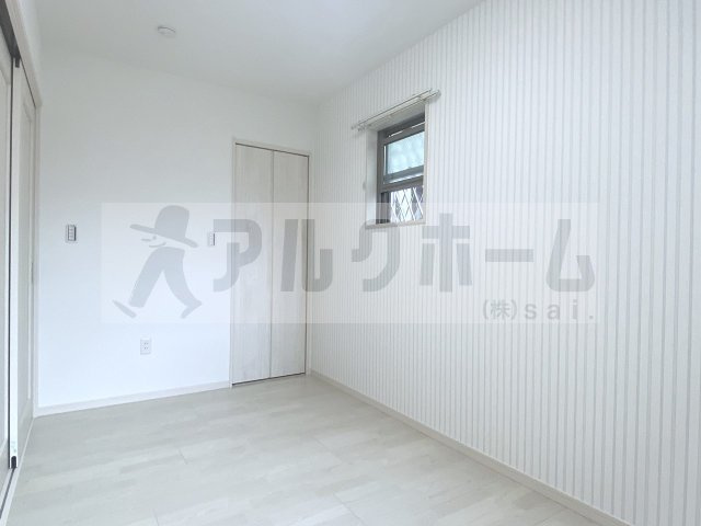 KTIレジデンス八尾の洋室