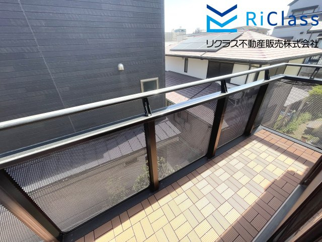 中古戸建　神戸市長田区片山町1丁目7のバルコニー|暖かな日差しのふりそそぐバルコニー