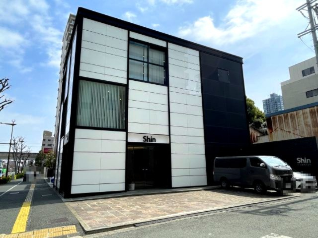shinビルの外観